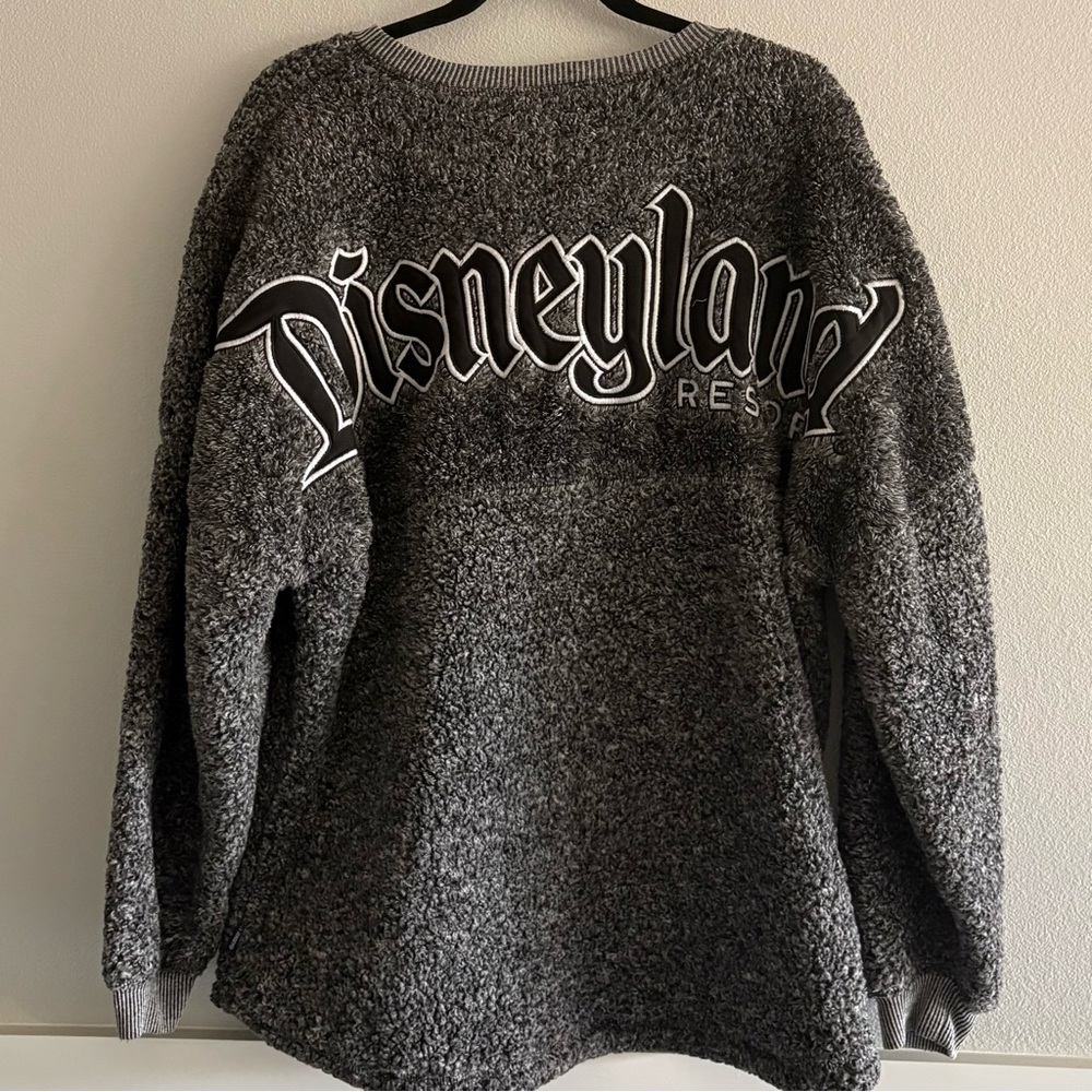 Disneyland Resort Gray Sherpa Fleece Embroidered Spirit Jersey (L) - Picture 2 of 3